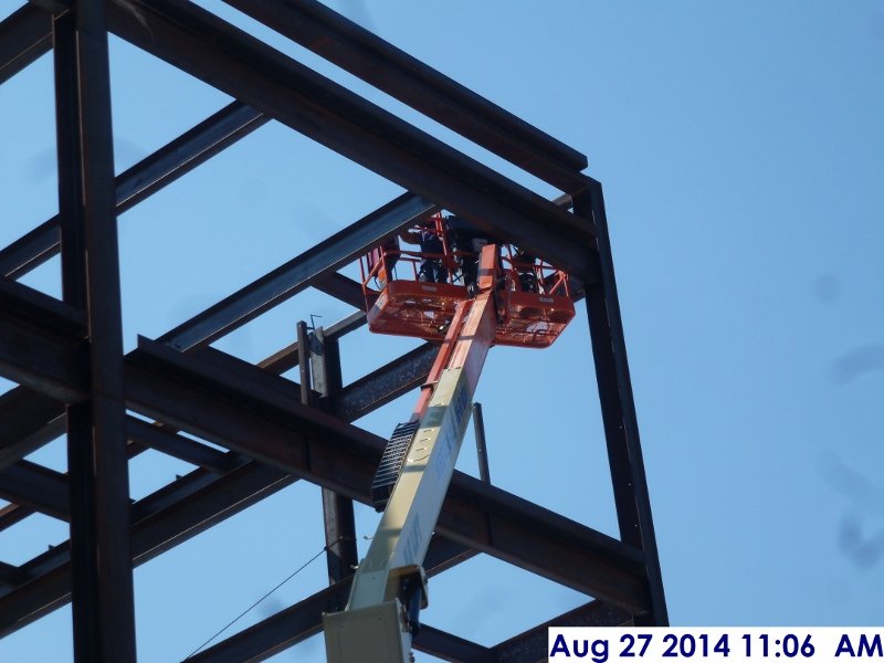 Bolting Derrick -8 (Roof) Facing West (800x600)